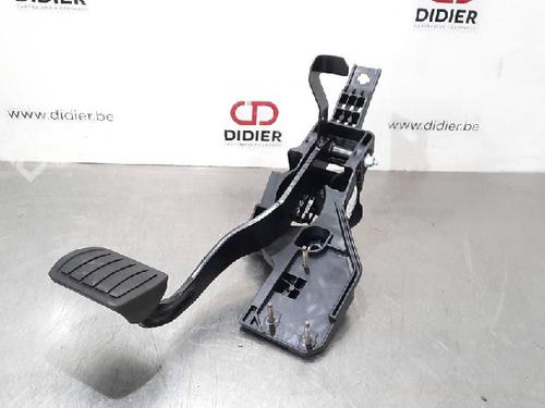 break-pedal-toyota-proace-van-mdz_-20-d4d-mdz6-mdz5-9833564680-2016-10890340 main image