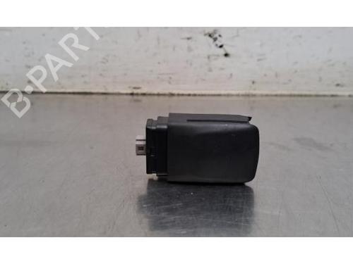Used Electronic module Electronic module TOYOTA YARIS (_P21_, _PA1_, _PH1_) 1.5 Hybrid (MXPH10, MXPH11) (116 hp) 36012368 36012368