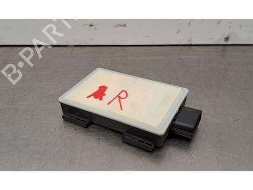 Used Electronic module LAND ROVER RANGE ROVER SPORT II (L494) 3.0 SDV6 4x4 (306 hp) 30501093