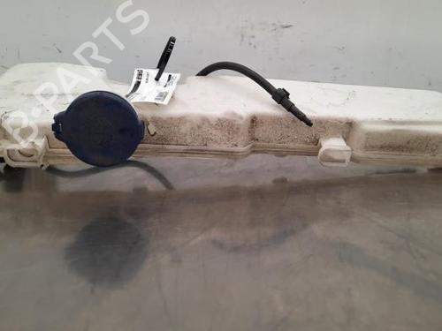 Used Windscreen washer tank CITROËN C4 III (BA_, BB_, BC_) BLUEHDI 110 (BBYHSA) (110 hp) 20078233