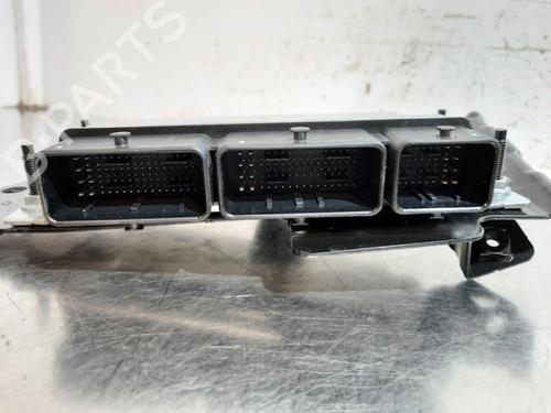 Engine control unit (ECU) DACIA SANDERO III 1.0 TCe 90 | BP23640003M57 