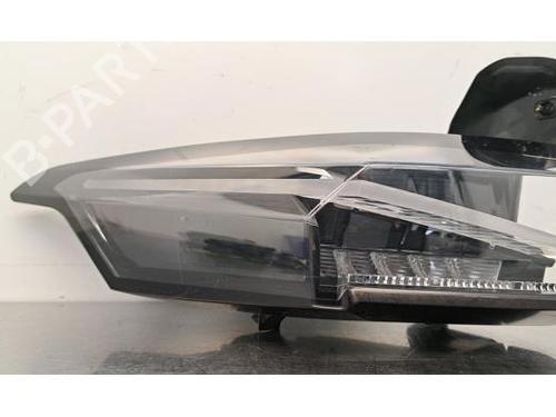 Used Left taillight PEUGEOT 308 III (FB_, FH_, FP_, F3_, FM_) PureTech 130 (FPHNSL, FPHNST) (131 hp) 27168631