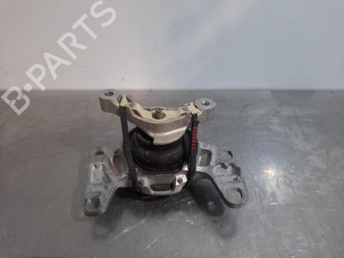 Used Engine mount VOLVO V40 Hatchback (525) D2 (120 hp) 18236696