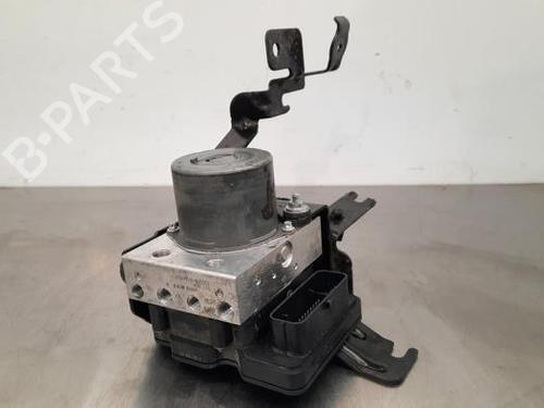 Used ABS pump RENAULT ZOE (BFM_) ZOE (BFMD) (109 hp) 23599467