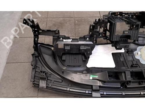 Dashboard MG MG ZS SUV (AZS1) 1.5 VTi | BP35314992C46 - Image 7