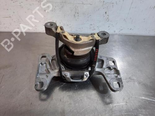 Used Engine mount VOLVO V40 Hatchback (525) D3 (150 hp) 21673750