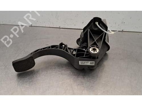 Pedale frizione Pedale frizione MERCEDES-BENZ B-CLASS Sports Tourer (W247) B 180 (247.084) (136 hp) 37037998 37037998