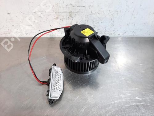 Used Heater blower motor MERCEDES-BENZ A-CLASS (W177) A 250 e (177.086) (218 hp) 23624761
