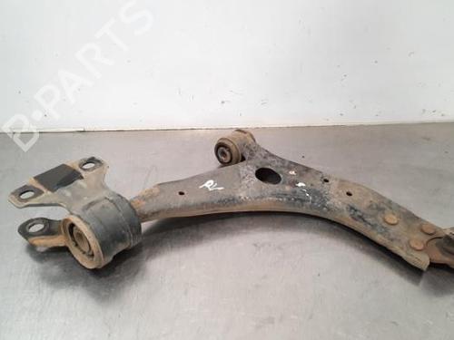 Used Right front suspension arm VOLVO S60 II (134) D2 (120 hp) 15035601