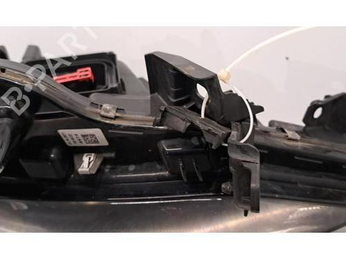 Left headlight RENAULT CLIO V (B7_) 1.5 Blue dCi 100 (B7AD) | BP31324167C28 