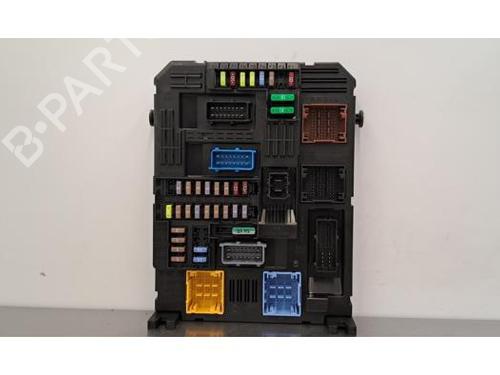 Used Fuse box PEUGEOT 3008 II SUV (MC_, MR_, MJ_, M4_) 1.5 BlueHDi 130 (131 hp) 29214846
