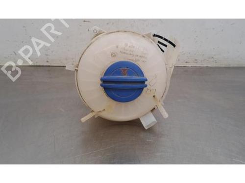 expansion-tank-man-tge-van-2017-35772605 main image