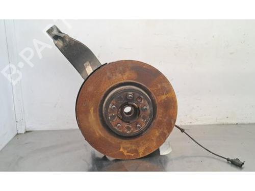 Used Left front steering knuckle LAND ROVER RANGE ROVER SPORT II (L494) 3.0 SDV6 4x4 (306 hp) 24479362