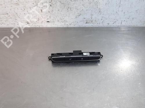 Used Switch RENAULT MEGANE IV Grandtour (K9A/M/N_) 1.5 Blue dCi 115 (K9A6) (116 hp) 30739537