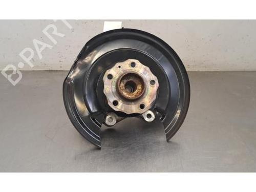 Used Left rear steering knuckle Left rear steering knuckle LYNK & CO 01 PHEV (261 hp) 34200319 34200319