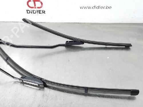 Front windshield wiper arm RENAULT MEGANE IV Grandtour (K9A/M/N_) 1.3 TCe 115 (K9N9) | BP15020097C143 
