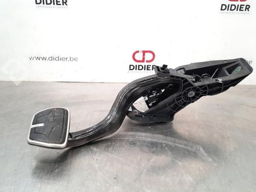 pedal-bmw-5-g30-f90-520-d-687427303-35006861771-2016-10897654 main image