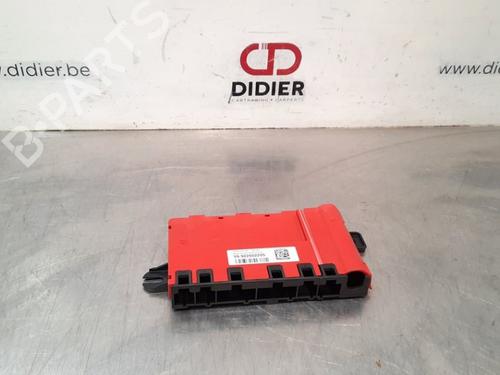 Used Fuse box BMW 2 Convertible (F23) 218 d (150 hp) 17110847