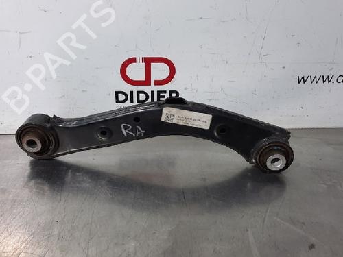 Used Right rear suspension arm KIA SORENTO III (UM) 2.2 CRDi 4WD (200 hp) 10881347