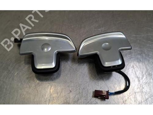 Used Steering wheel controls Steering wheel controls MERCEDES-BENZ CLA (C118) CLA 180 (118.384) (136 hp) 40284831 40284831