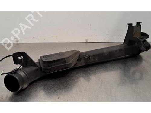 Tuyau d'intercooler PEUGEOT 308 III (FB_, FH_, FP_, F3_, FM_) Hybrid 225 (F3DGYT, F3DGNH) (224 hp) 31698676