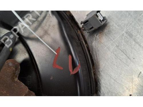 Left front steering knuckle RENAULT KADJAR (HA_, HL_) 1.2 TCe 130 (HLMR) | BP26968058M25