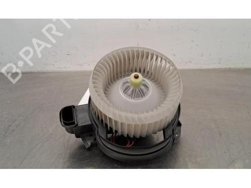 Varmeblæser LAND ROVER RANGE ROVER VELAR (L560) 3.0 D300 SDV6 4x4 (300 hp) 28092252