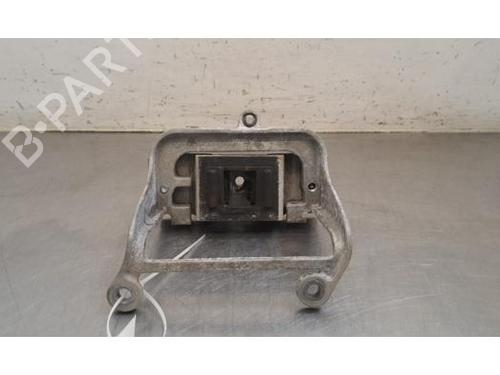 Motorfeste Motorfeste NISSAN INTERSTAR Van (X62B) dCi 150 (150 hp) 37479018 37479018