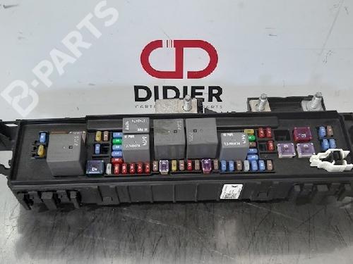 fuse-box-tesla-model-x-5yjx-p100d-awd-103440502e-2013-10879084 main image
