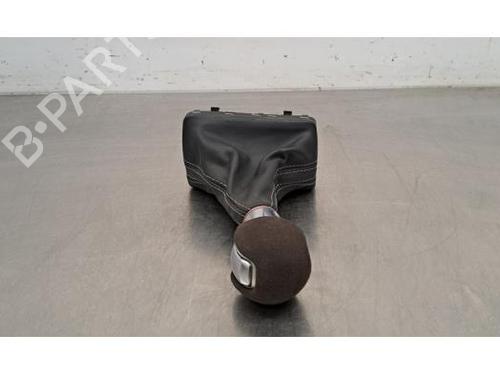 Shift knob AUDI A3 Limousine (8VS, 8VM) S3 quattro 8V1713139N