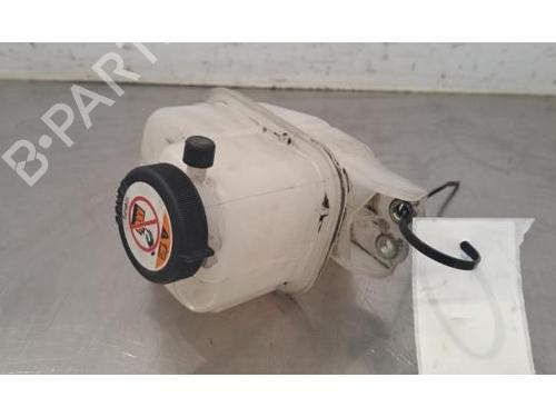 ekpansionstank-lexus-ux-_aa1_-_ah1_-_ma1_-2018-33165358 main image