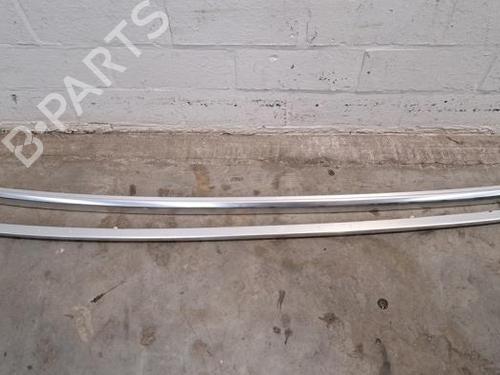 Used Roof bar PEUGEOT 3008 II SUV (MC_, MR_, MJ_, M4_) 1.2 THP/ PureTech 130 (MRHNSM, MRHNSU, MRHNSJ, MRHNYW,... (131 hp) 23610043