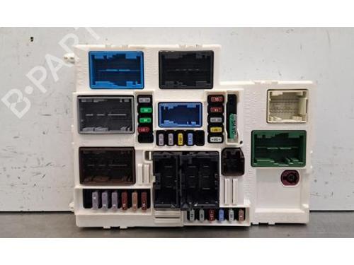 Used Fuse box Fuse box 36145785 36145785