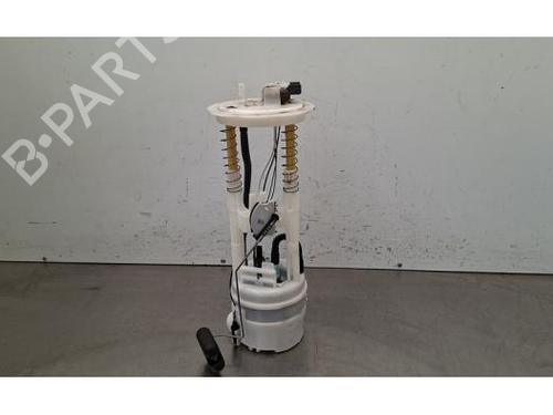fuel-pump-renault-megane-iv-hatchback-b9amn_-2015-39645978 main image