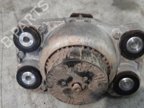 Used Engine mount LAND ROVER RANGE ROVER SPORT II (L494) 3.0 SDV6 4x4 (306 hp) 10878256