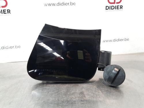 Used Fuel flap OPEL CROSSLAND X / CROSSLAND (P17, P2QO) 1.2 (75) (82 hp) 15023020