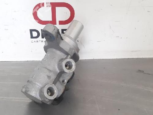 Brake master cylinder BMW 1 (F20) 116 d | BP10870571M77 