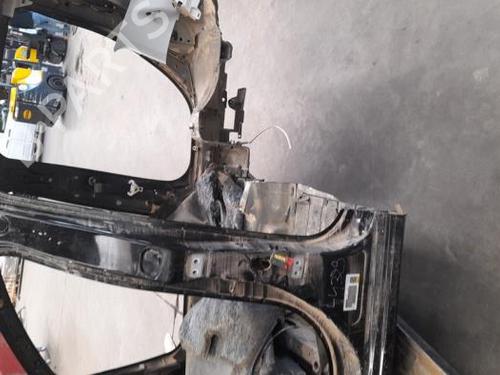 Left front steering knuckle PEUGEOT 208 I (CA_, CC_) 1.2 THP 110 | BP10890253M25 