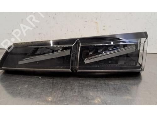 Used Right taillight Right taillight PEUGEOT 308 III (FB_, FH_, FP_, F3_, FM_) Hybrid 180 (F3DGXT, F3DGMH) (181 hp) 34615344 34615344