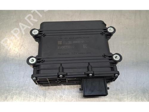 Modulo elettronico TOYOTA COROLLA Hatchback (_E21_, _EA1_, _EH1_) 1.8 Hybrid (ZWE211, ZWE219) (122 hp) 31692072