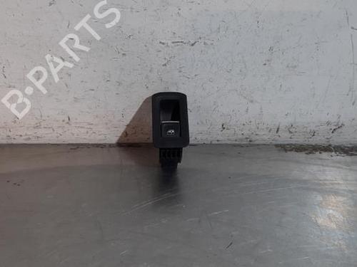 Kombi Kontakt / Stilkkontakt Kombi Kontakt / Stilkkontakt 39645827 39645827