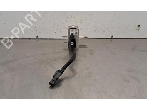 Used Electronic sensor Electronic sensor PEUGEOT 308 SW III (FC_, FJ_, FR_, F4_, FN_) e-308 (FNZKWZ) (156 hp) 34619063 34619063