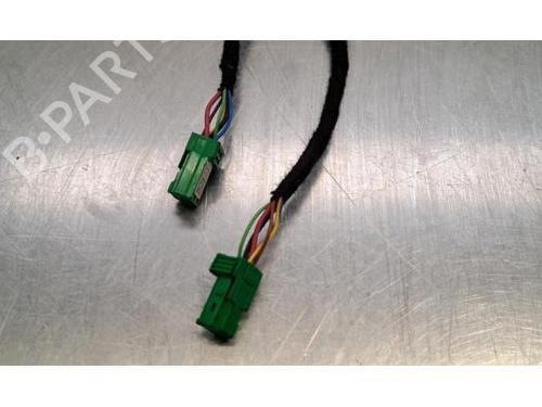 Tailgate lift support PEUGEOT 308 III (FB_, FH_, FP_, F3_, FM_) PureTech 130 (FPHNSL, FPHNST) | BP25777976C138 
