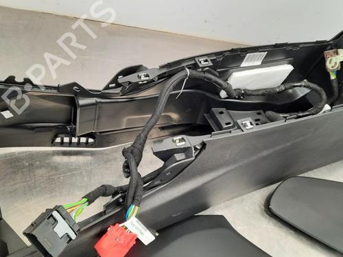 Middle console CITROËN C4 III (BA_, BB_, BC_) ë-C4 (BCZKXC, BZCKSC) | BP17564584I22 