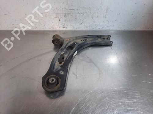 Used Right front suspension arm VW GOLF VII (5G1, BQ1, BE1, BE2) 2.0 GTI (230 hp) 24136887