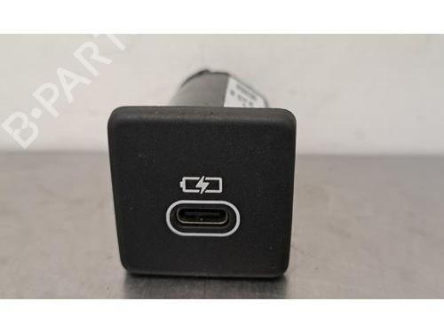 Used Electronic module LAND ROVER RANGE ROVER SPORT II (L494) 5.0 SCV8 4x4 (575 hp) 30521355