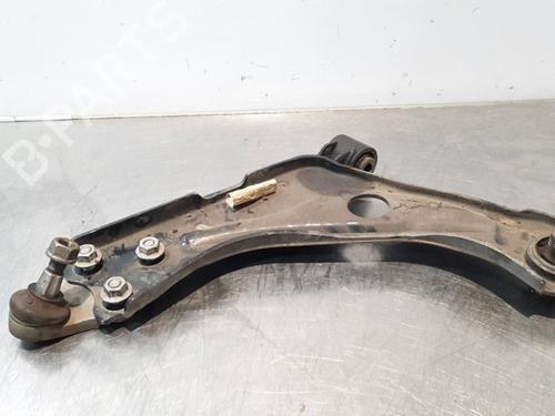 Used Left front suspension arm PEUGEOT 3008 II SUV (MC_, MR_, MJ_, M4_) 1.5 BlueHDi 130 (131 hp) 15032485