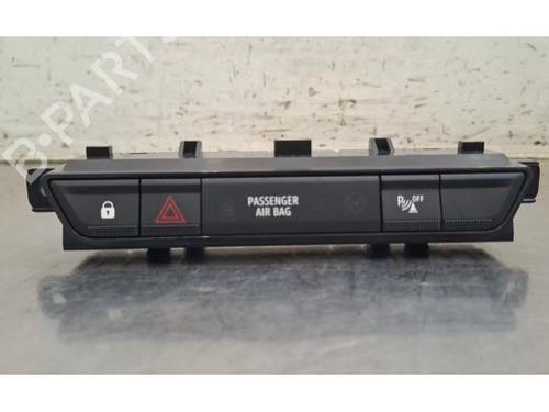 Used Switch Switch DACIA SANDERO III 1.0 TCe 100 ECO-G (101 hp) 40070601 40070601