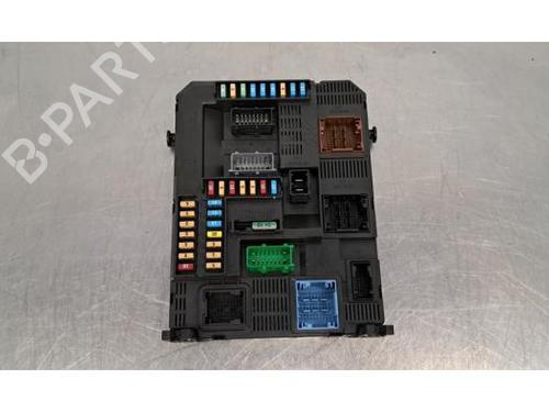 Used Fuse box Fuse box PEUGEOT 2008 I (CU_) 1.2 THP 110 / PureTech 110 (110 hp) 32664700 32664700