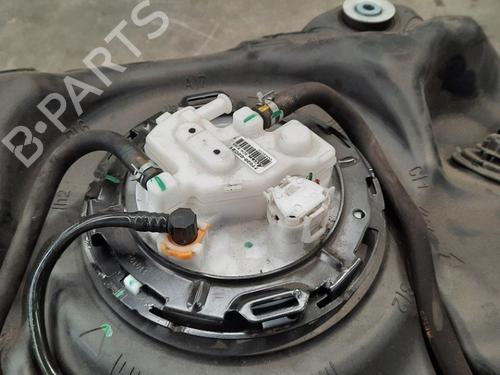 Used Fuel pump TOYOTA COROLLA Saloon (_E21_) 1.6 VVTi (ZRE210) (132 hp) 10871109